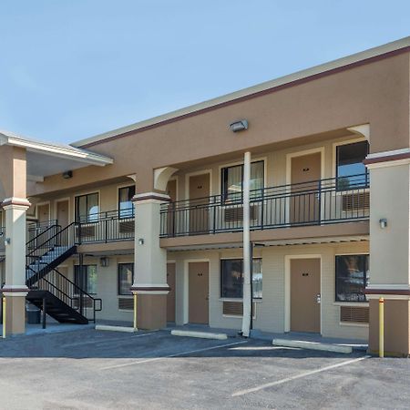 Days Inn By Wyndham San Marcos Exterior photo