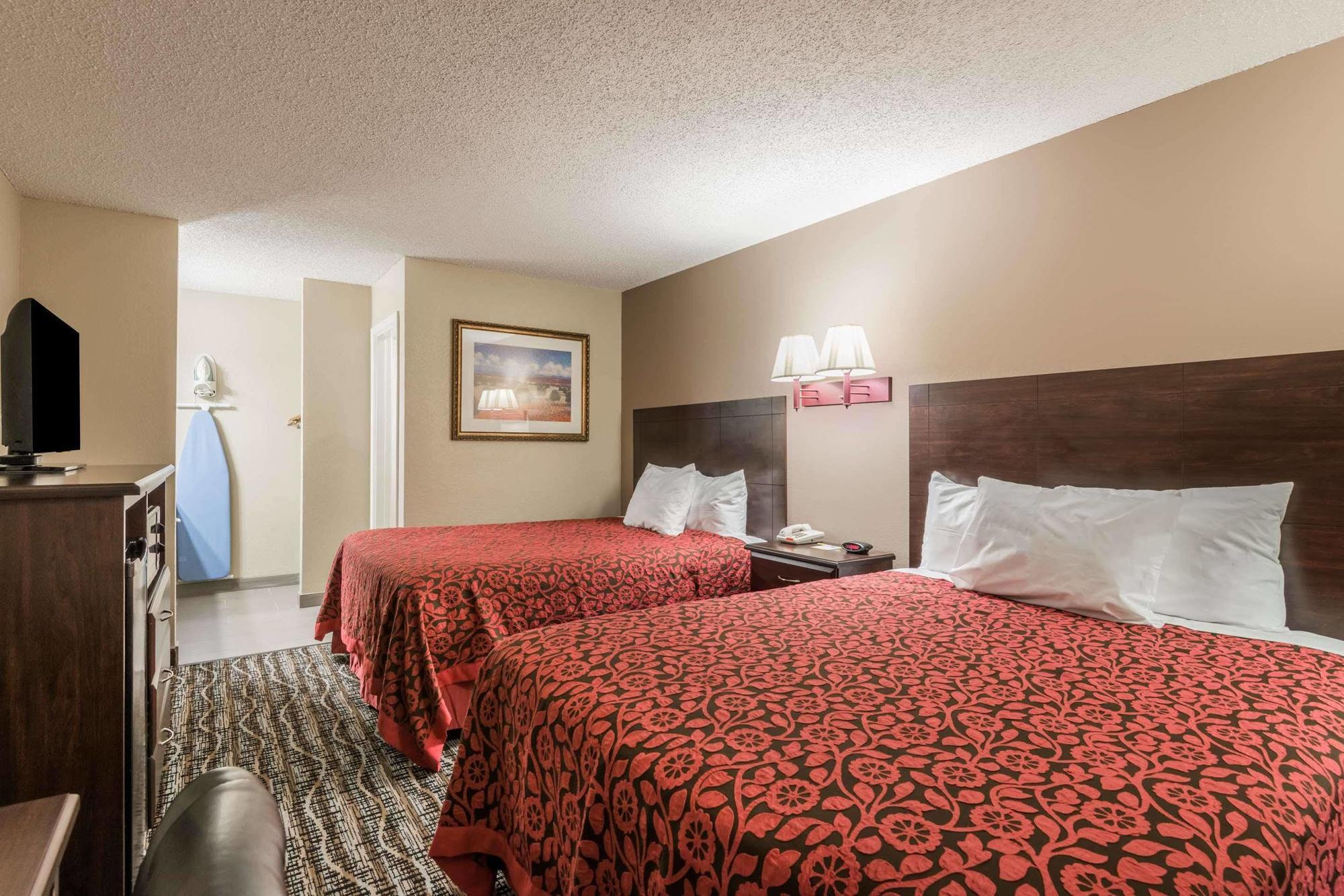 Days Inn By Wyndham San Marcos Exterior photo
